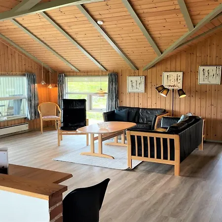 Feriehus Juha - From The Sea By Interhome *